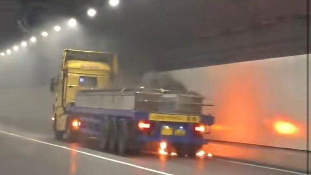 港珠澳大橋海底隧道拖頭起火：事件經過、封路影響及港車北上注意事項